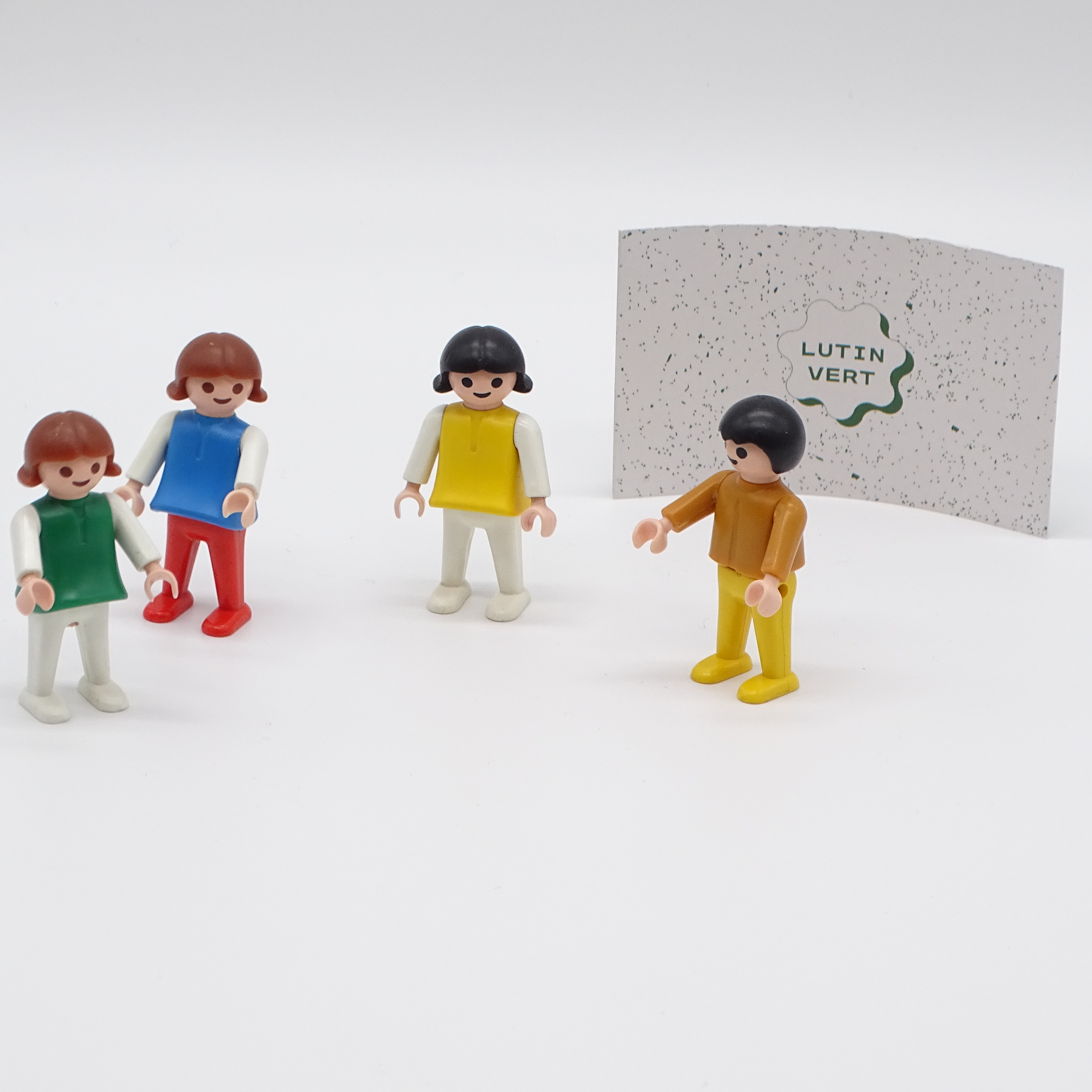 Voir photo 2 de 4 Enfants Géobra 1981 d'occasion PLAYMOBIL - Dès 4 ans | Ref 13499 4 Enfants Géobra 1981 d'occasion PLAYMOBIL - Dès 4 ans | Ref 13499 Très bon état - Vue 2 -